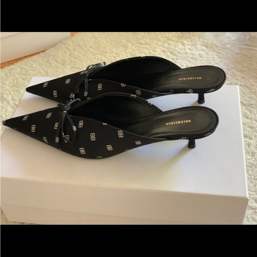 Balenciaga Women's Black Mules